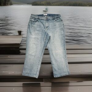 Lane Bryant Mid Rise Boyfriend Capri Jeans 16 (36x24.5) Blue Super Stretch Women